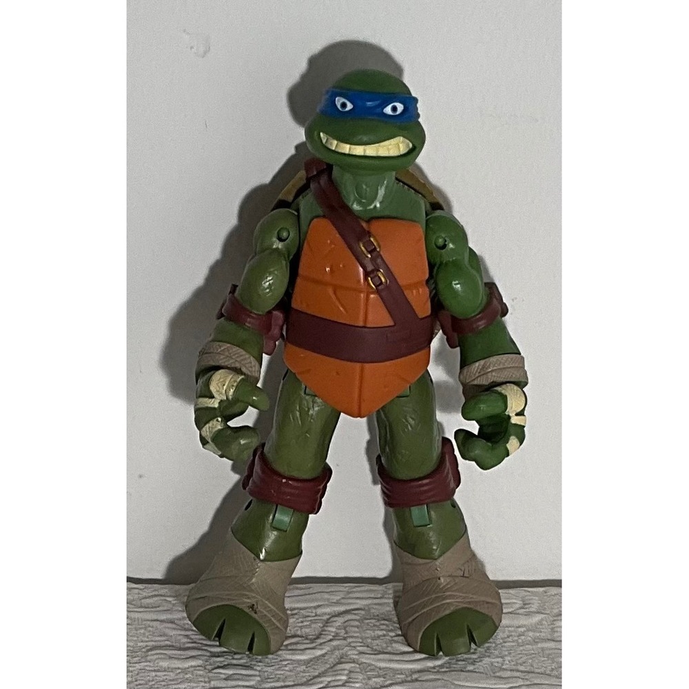 Leonardo TMNT Teenage Mutant Ninja‎ Turtles Action Figure 2012 Playmates